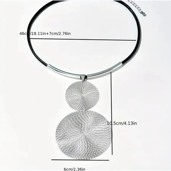 NEW Statement Gold Leopard Big Circle Pendant - Picture 3 of 3